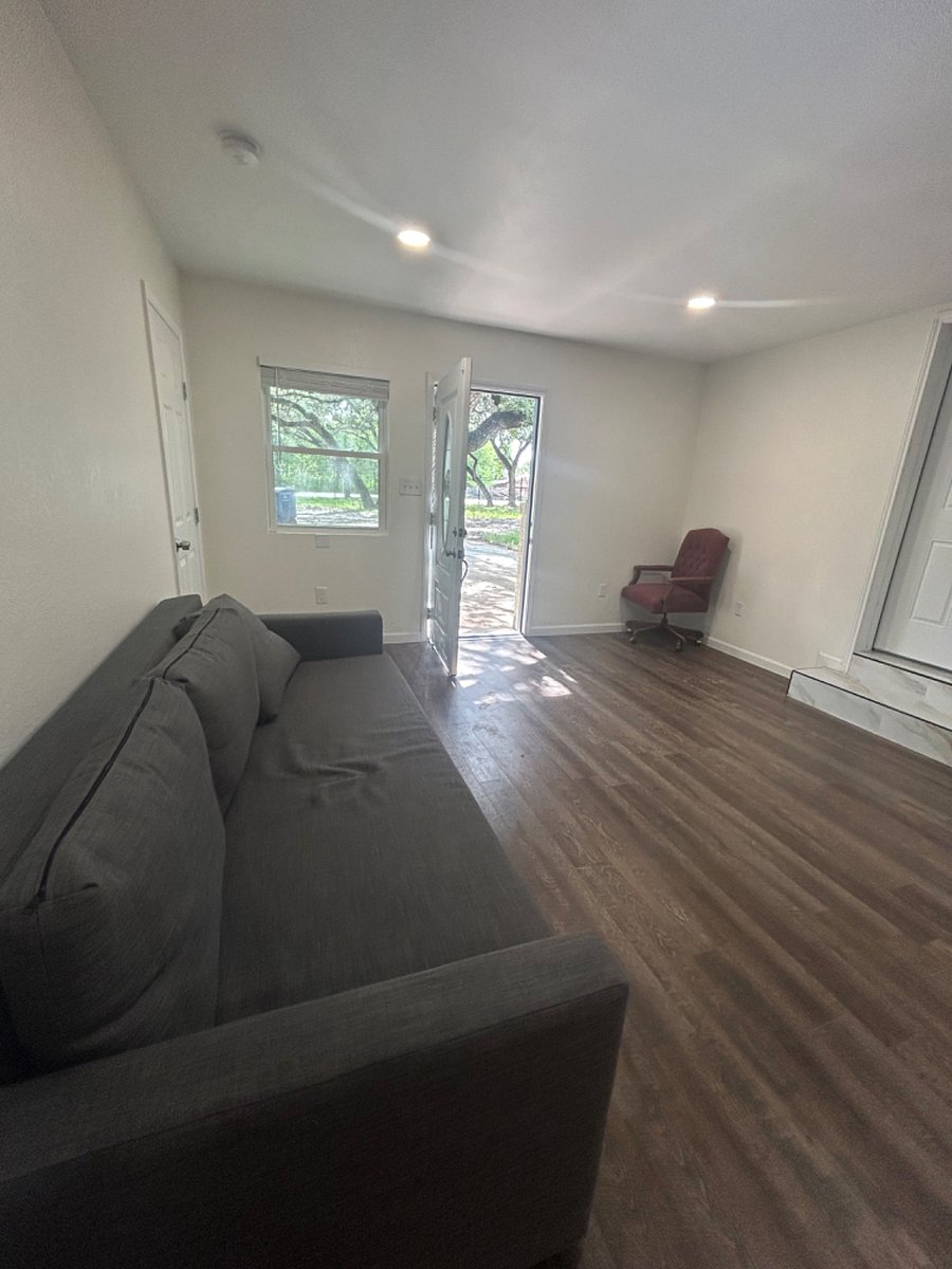 Furnished Finder property 697348_1 photo 5