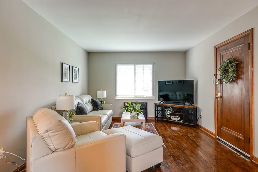 Furnished Finder property 697433_3 photo 1