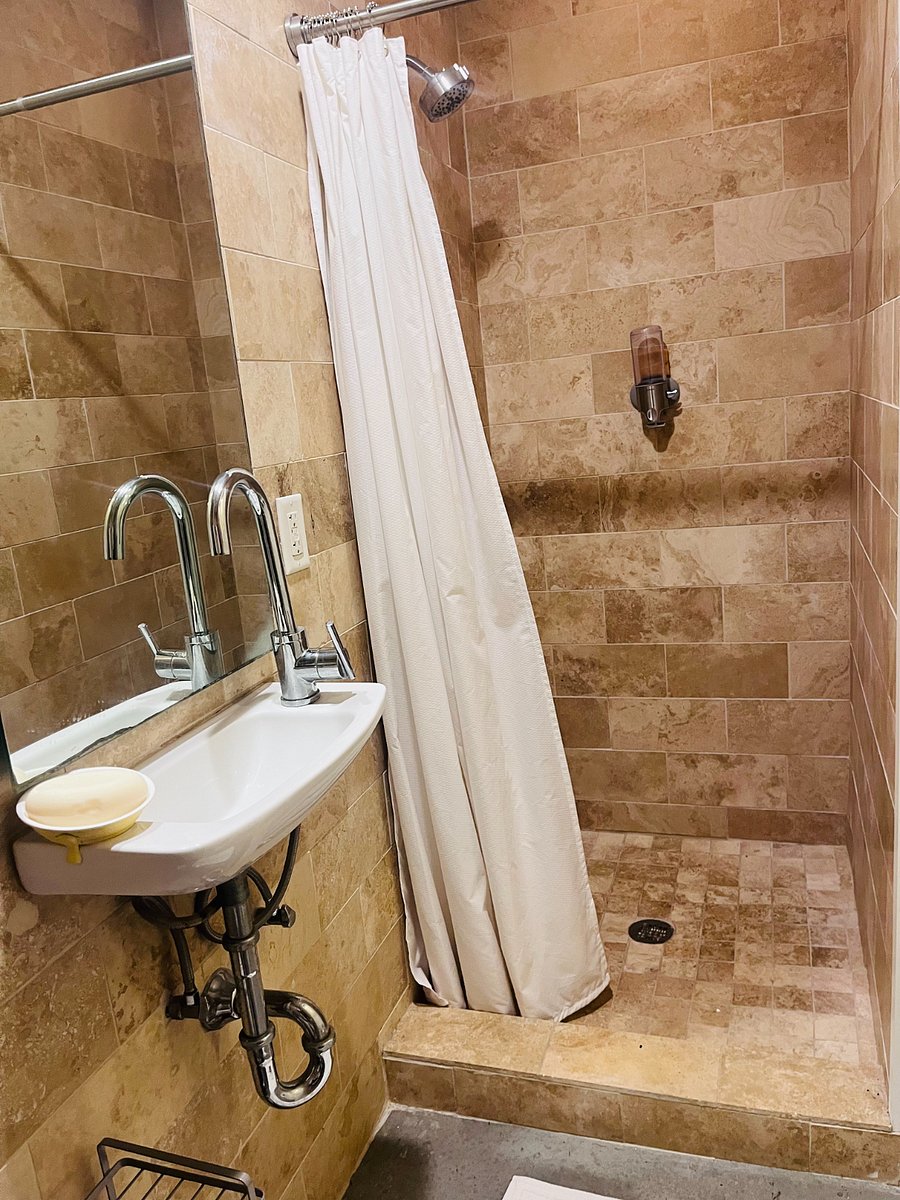Full Shower in Guest Bath