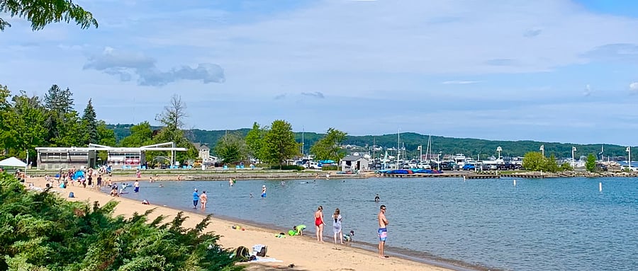 Clinch Park Beach and splash pad with a snack bar and beach rentals.