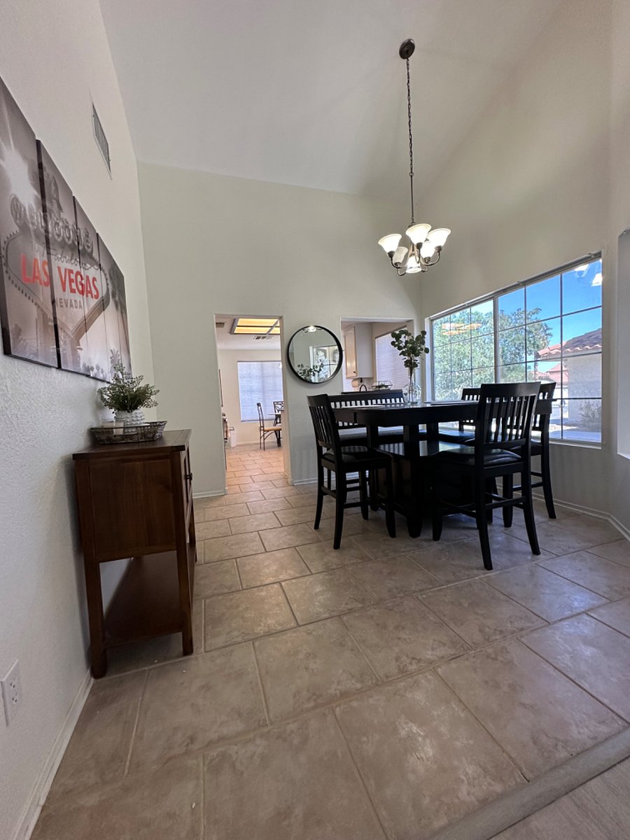 Furnished Finder property 697631_1 photo 2