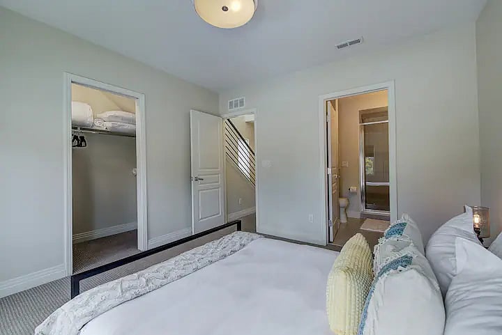 Furnished Finder property 697704_1 photo 10