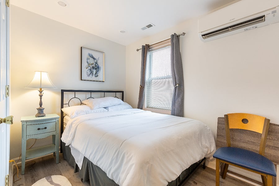 2nd bedroom