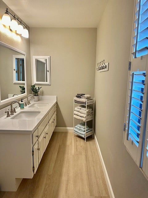 Furnished Finder property 697863_2 photo 6