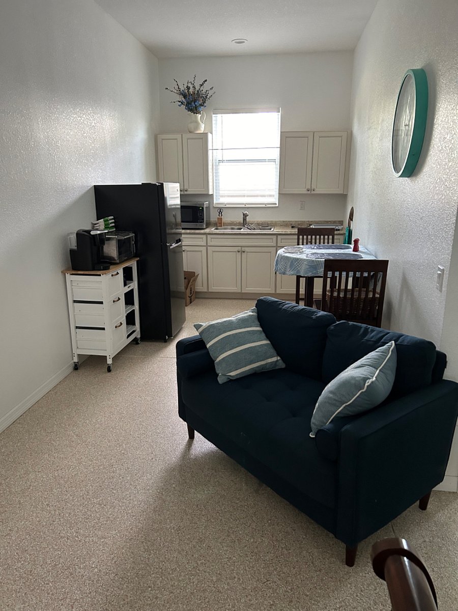 Furnished Finder property 697877_1 photo 3