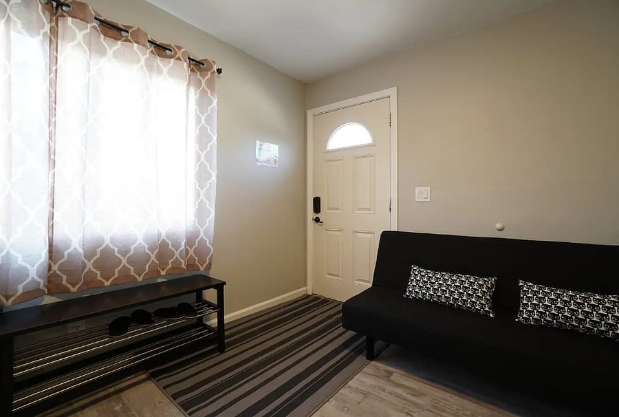 Furnished Finder property 697891_4 photo 2