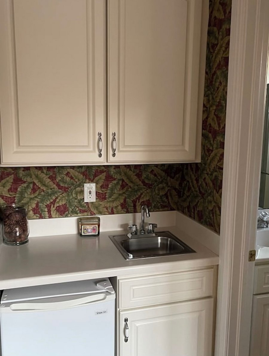 Cabana with mini refrigerator & sink
