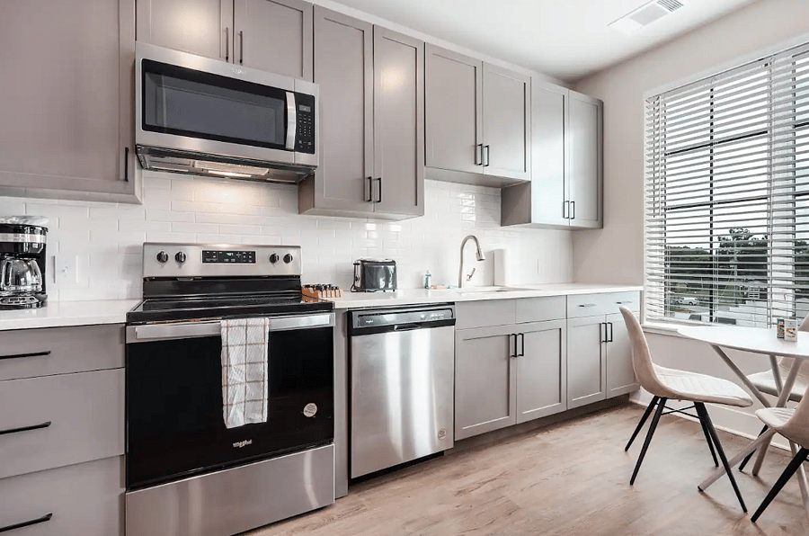 Furnished Finder property 697967_1 photo 9