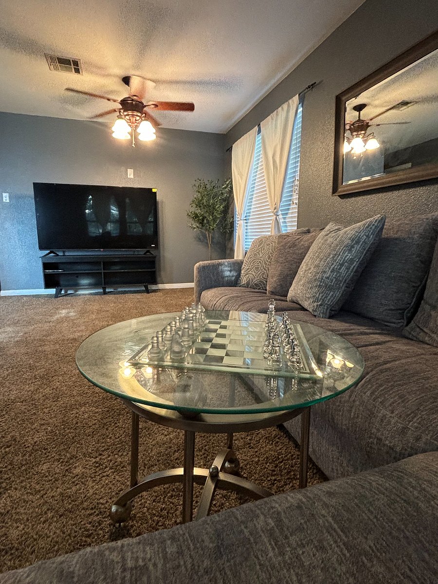 Furnished Finder property 697998_1 photo 4