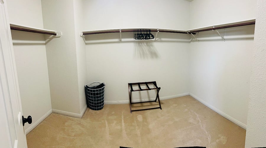 Furnished Finder property 697998_1 photo 16