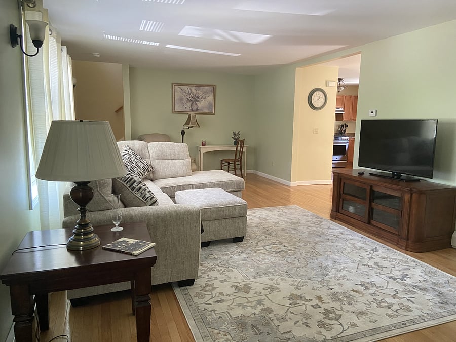 Furnished Finder property 698252_1 photo 1