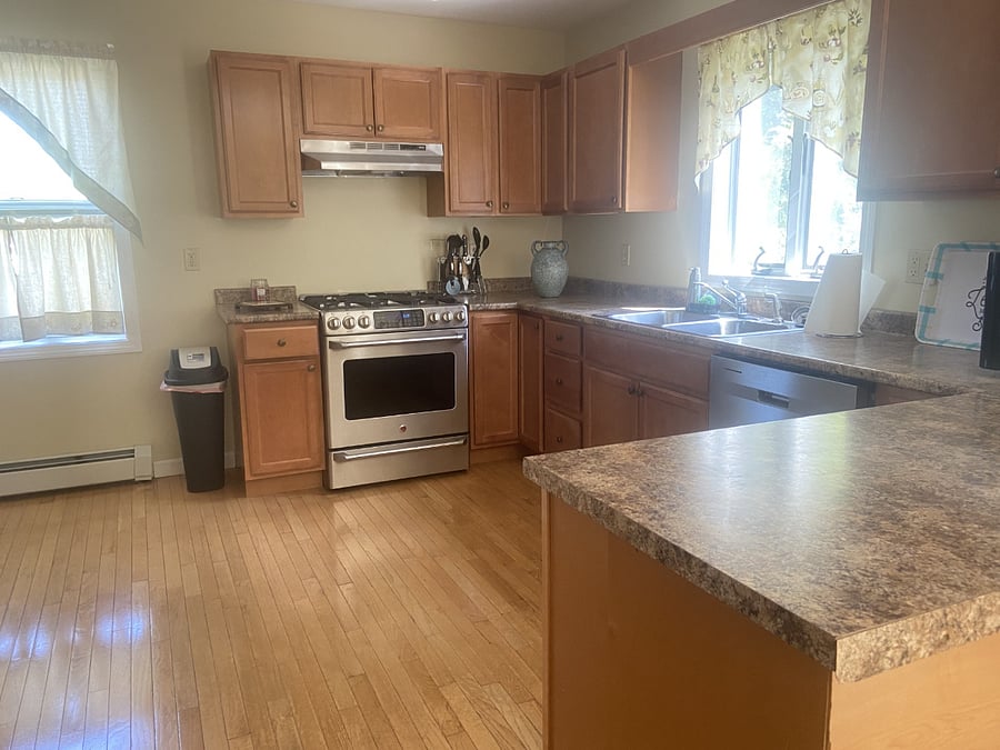 Furnished Finder property 698252_1 photo 11