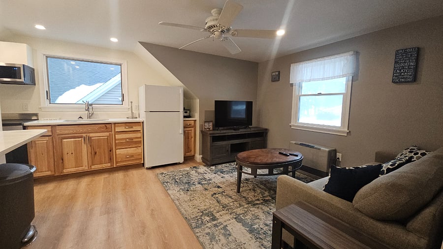 Furnished Finder property 698264_1 photo 3