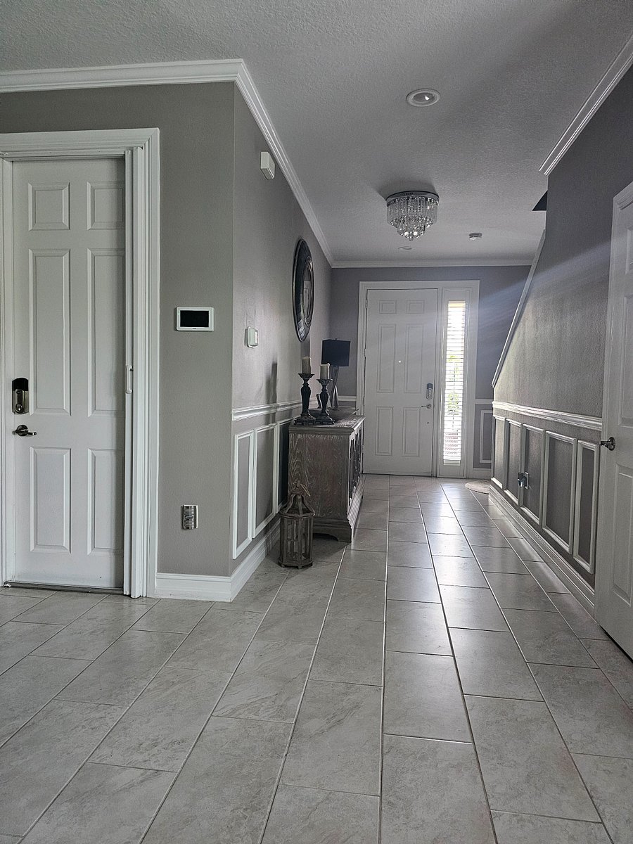 Foyer Entry