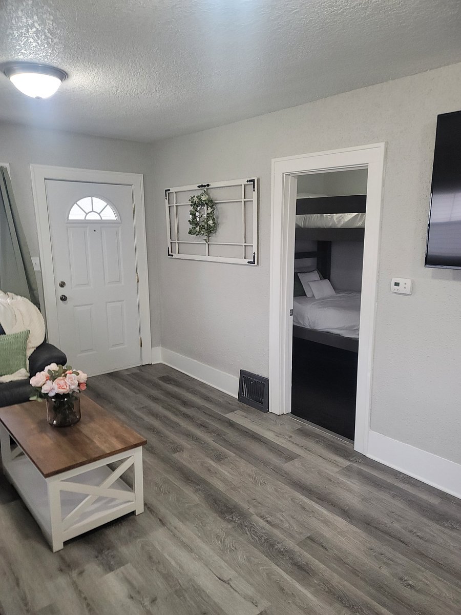 Furnished Finder property 698326_1 photo 5