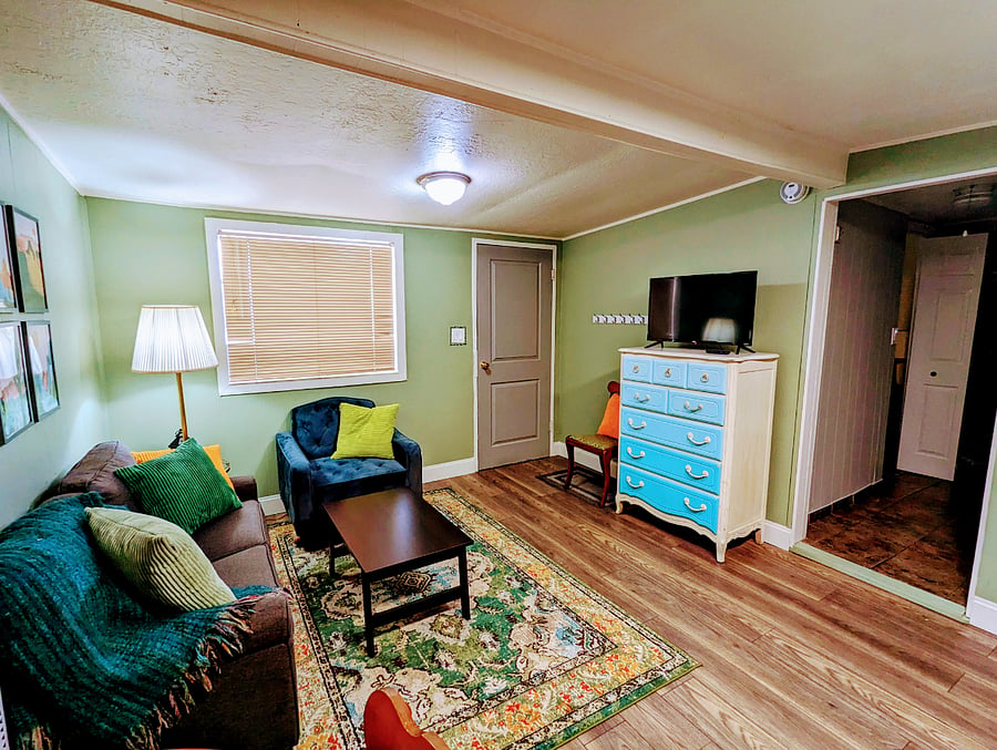 Furnished Finder property 698331_2 photo 5