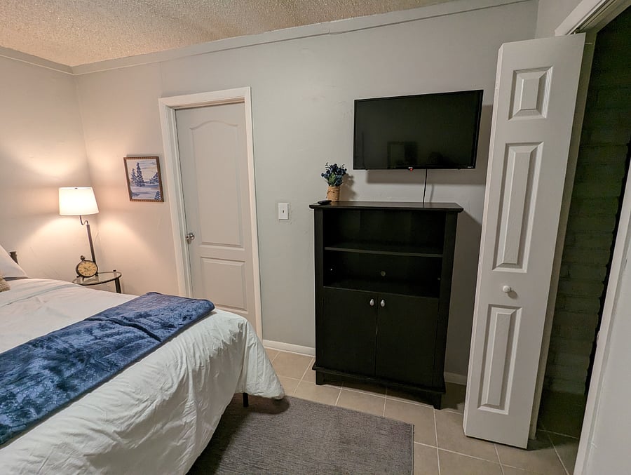Furnished Finder property 698331_3 photo 17