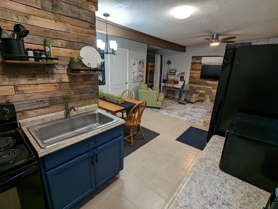 Furnished Finder property 698331_3 photo 9