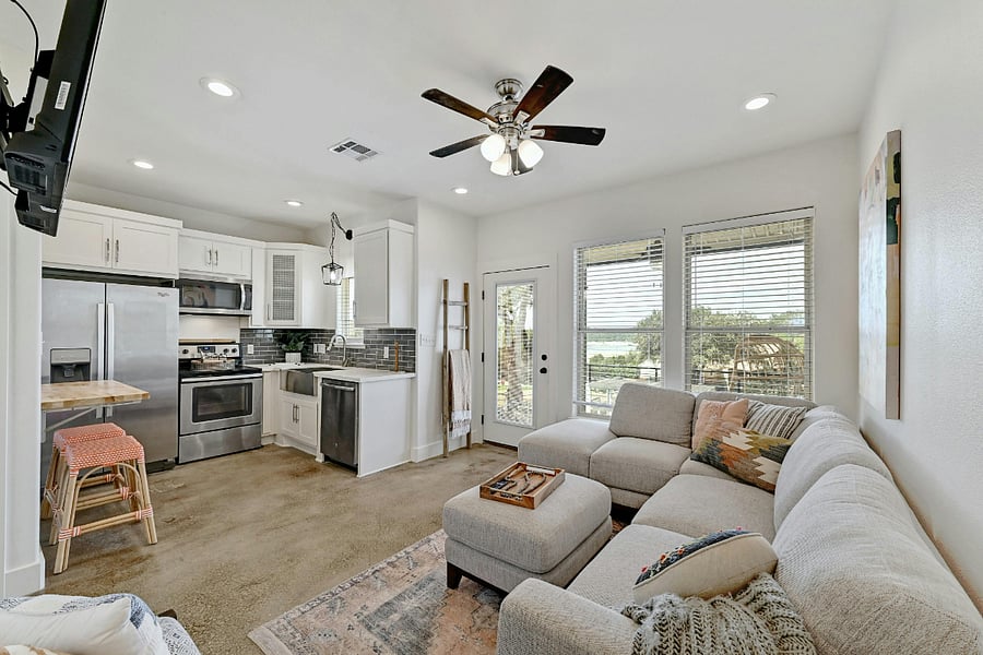 Furnished Finder property 698380_1 photo 4