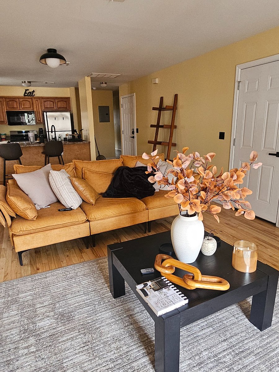 Furnished Finder property 698449_2 photo 6