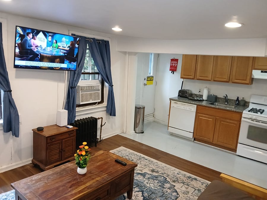 Furnished Finder property 698603_1 photo 4
