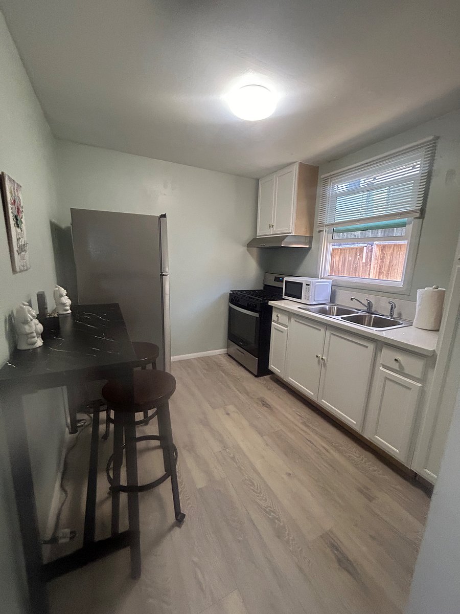 Furnished Finder property 698650_1 photo 10