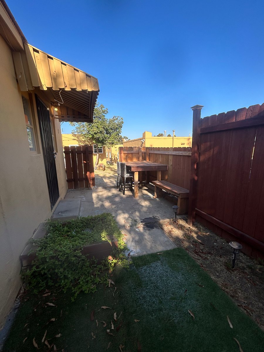 Furnished Finder property 698650_1 photo 11