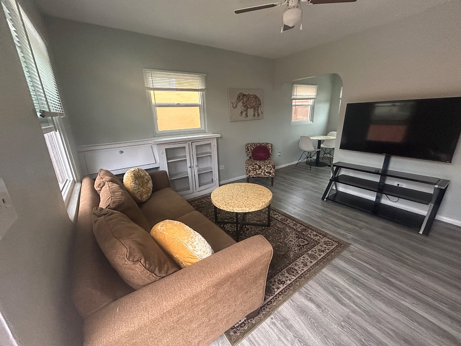 Furnished Finder property 698650_2 photo 6