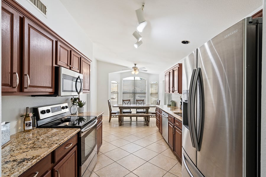 Furnished Finder property 698655_1 photo 4