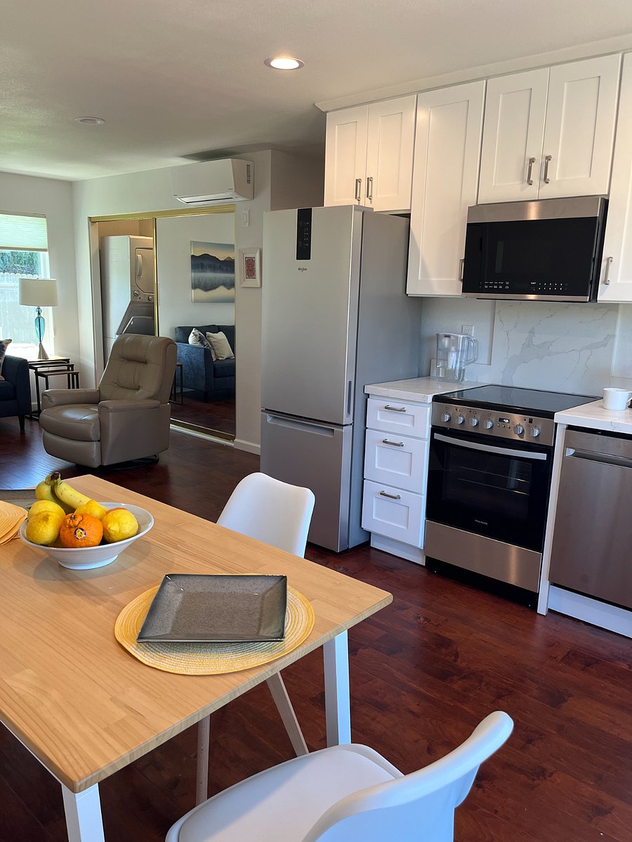 Furnished Finder property 698705_1 photo 9