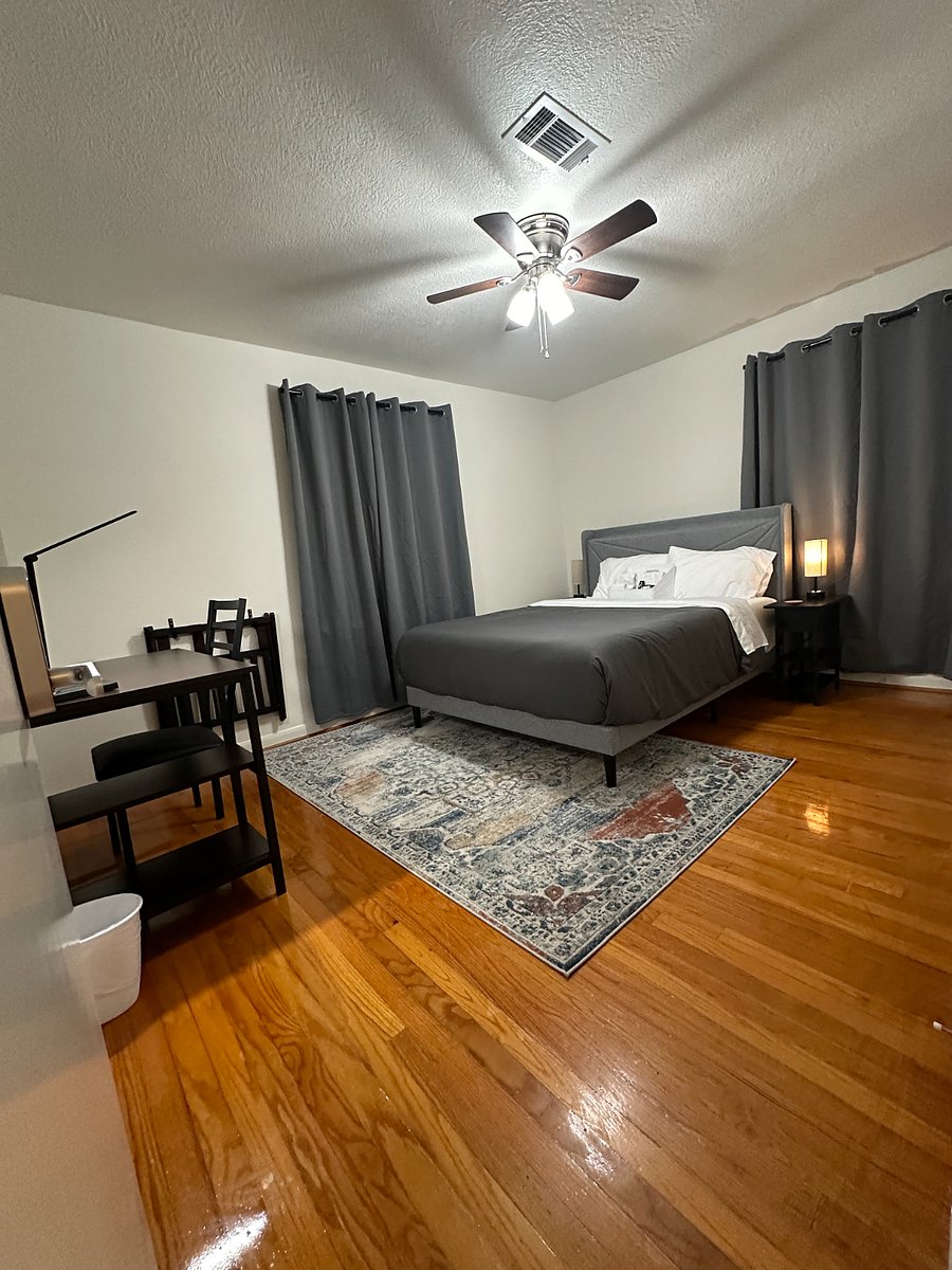 Room 1