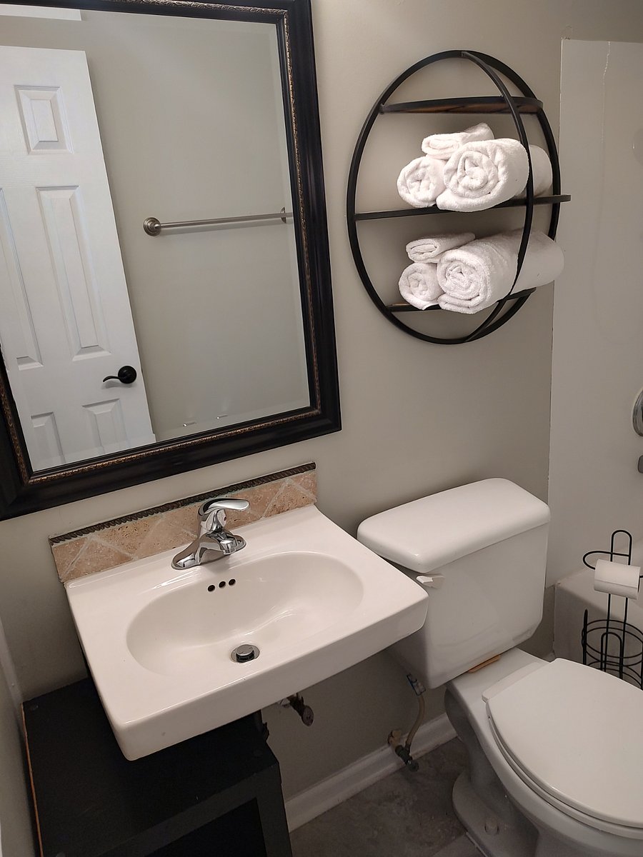 Furnished Finder property 698777_1 photo 3