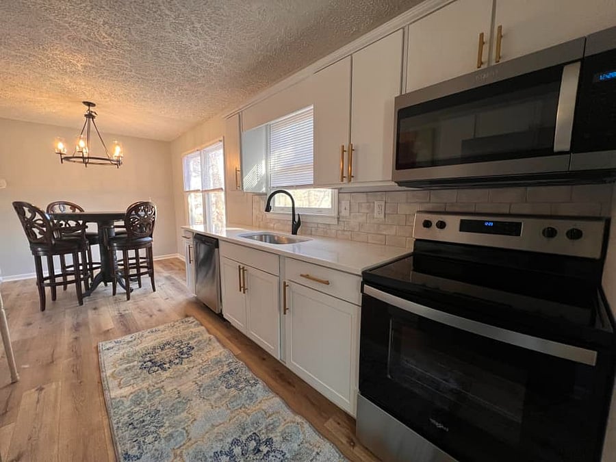 Furnished Finder property 698786_1 photo 8