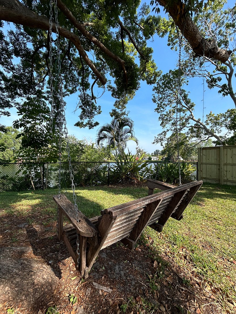 Furnished Finder property 698825_1 photo 25