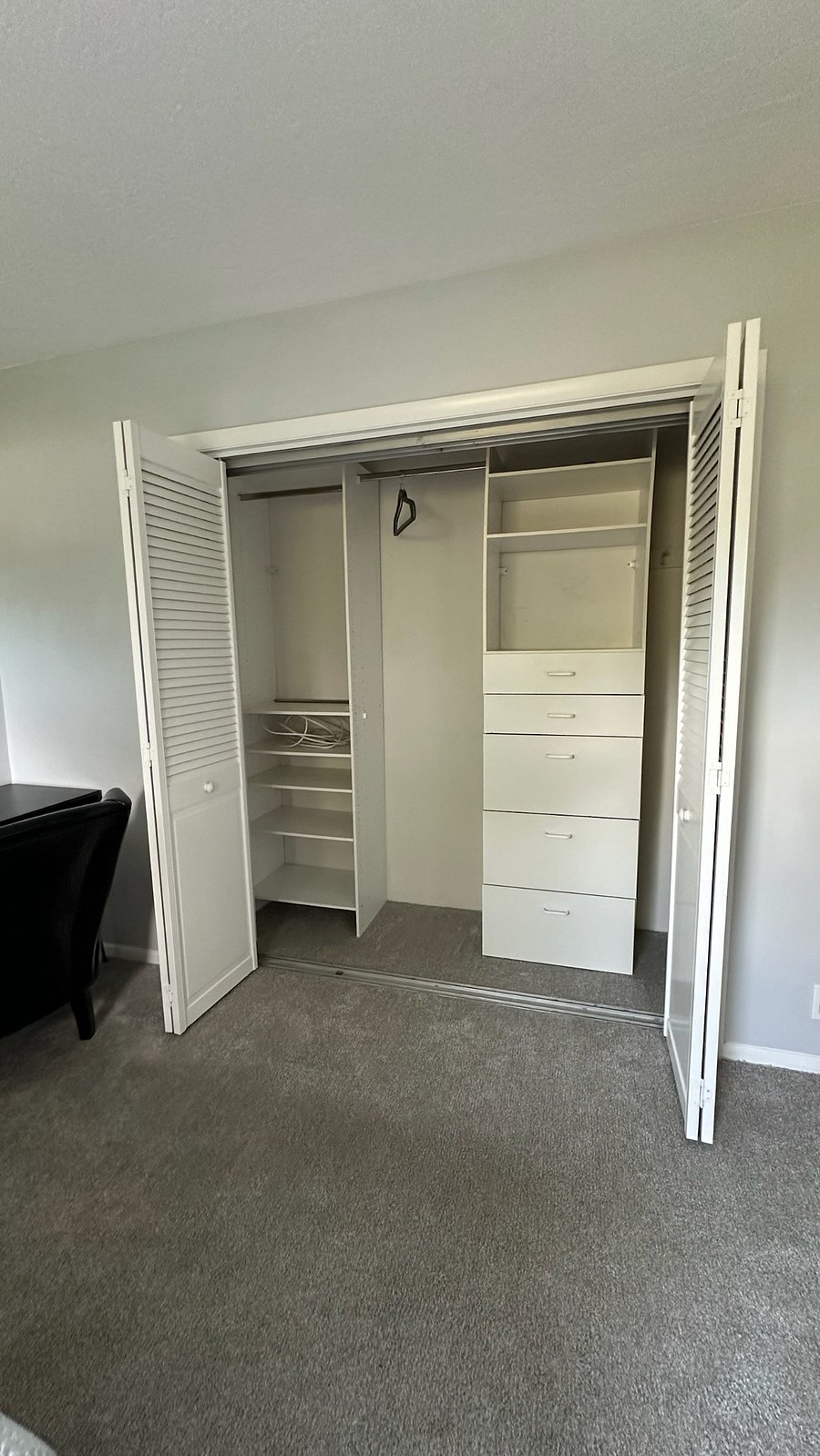 Bedroom 1 - closet