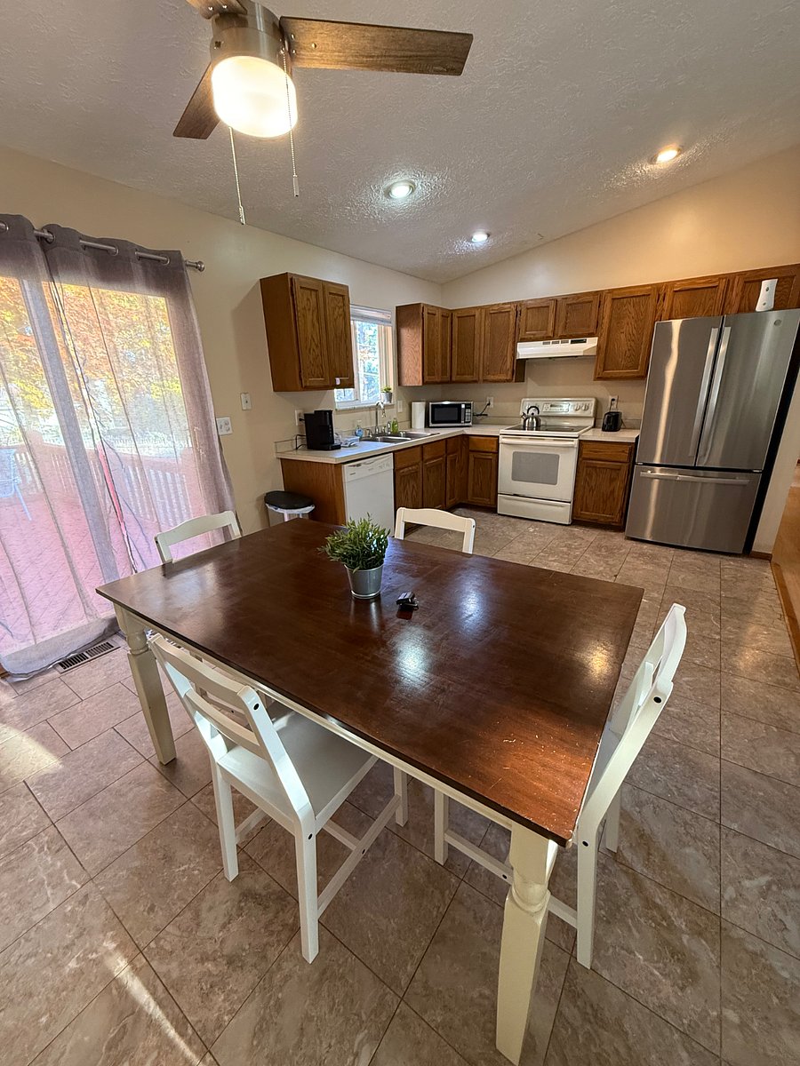Furnished Finder property 698835_1 photo 13