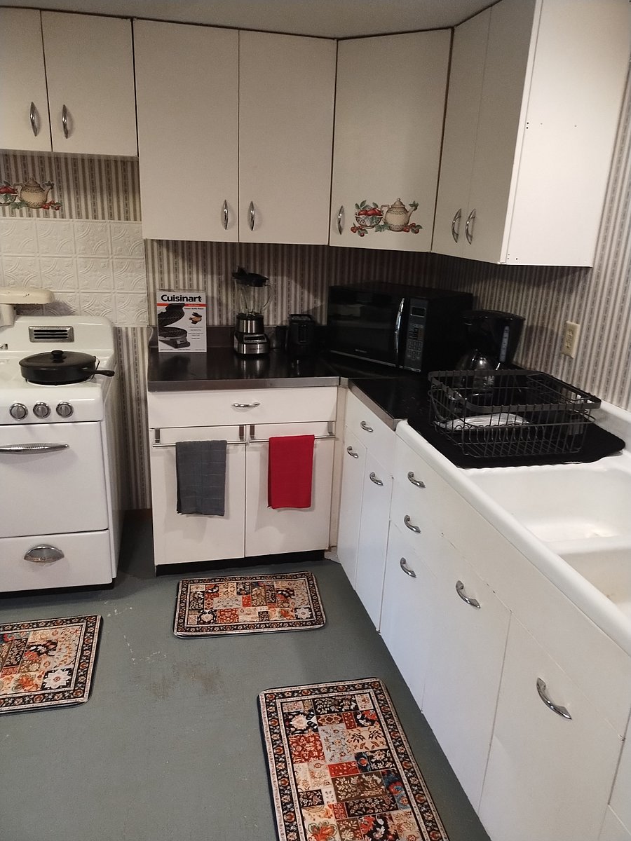 Furnished Finder property 698902_2 photo 8