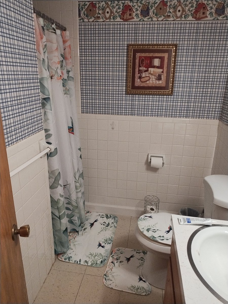 Furnished Finder property 698902_2 photo 13