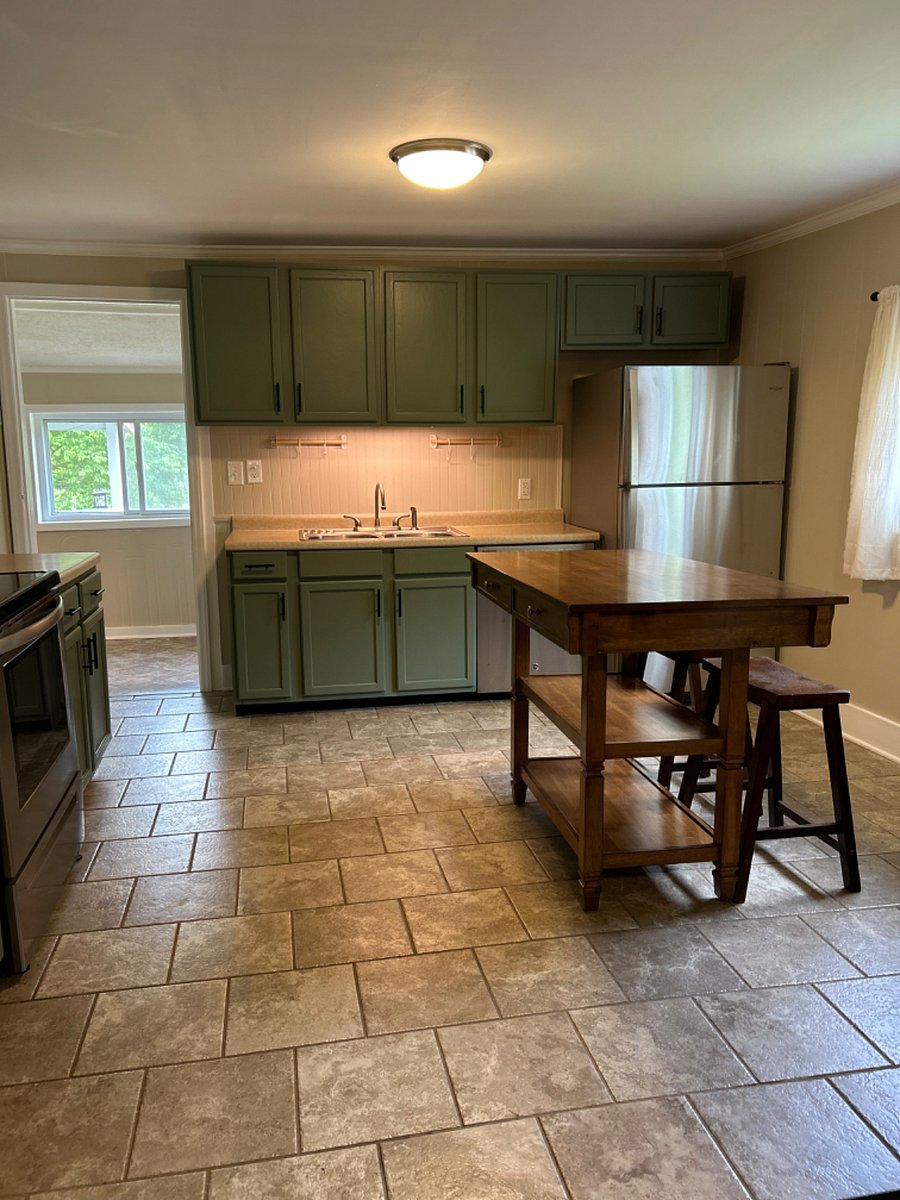 Furnished Finder property 698904_1 photo 8