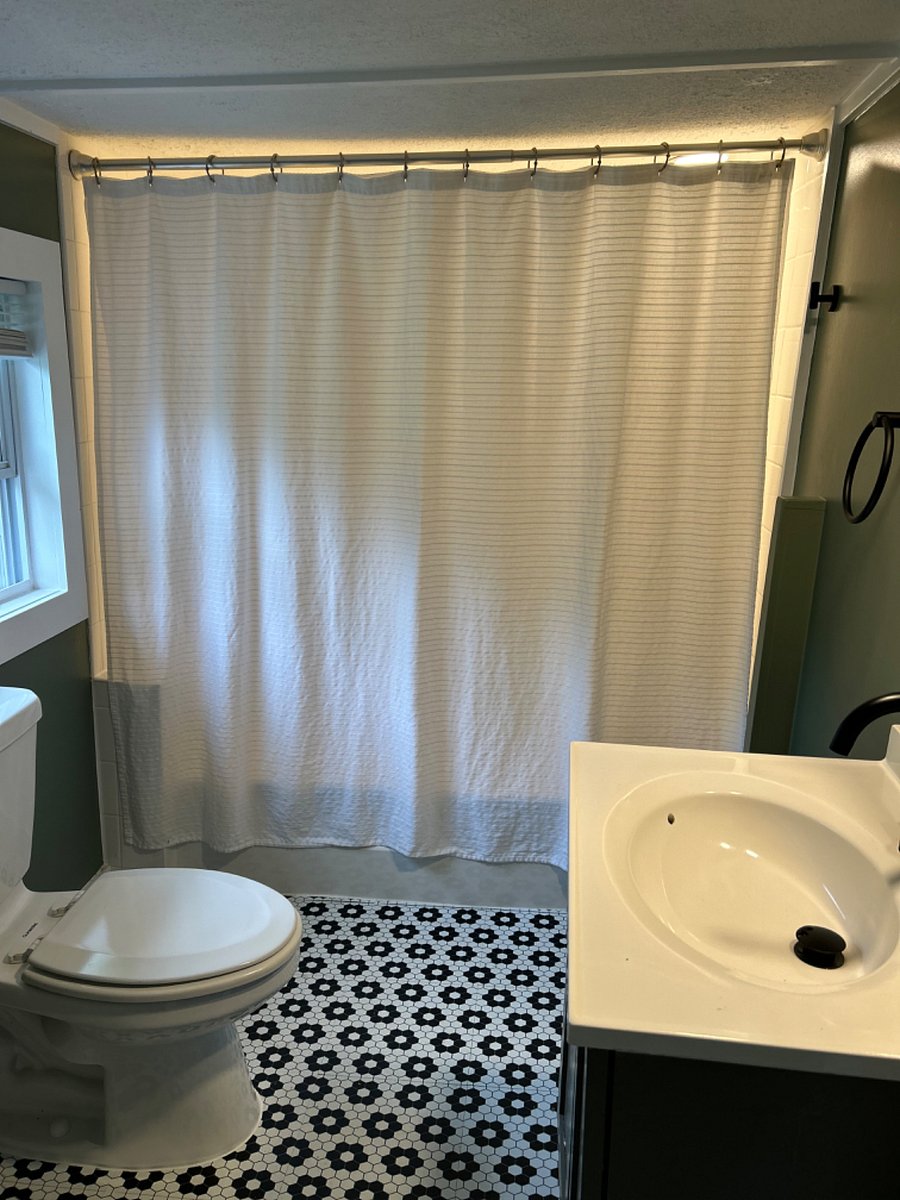 Furnished Finder property 698904_1 photo 14
