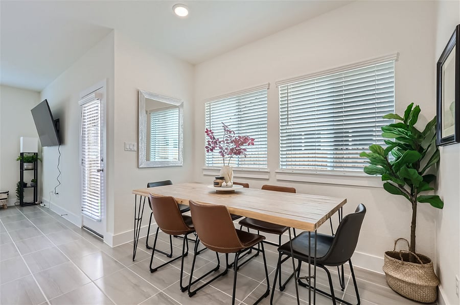 Furnished Finder property 698922_1 photo 11