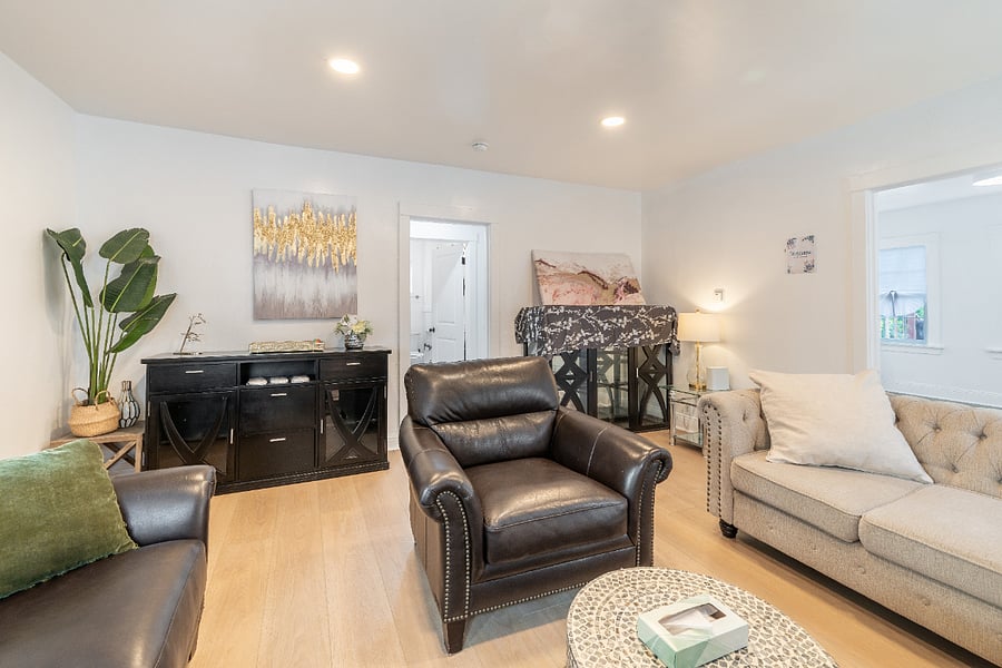 Furnished Finder property 699021_1 photo 40