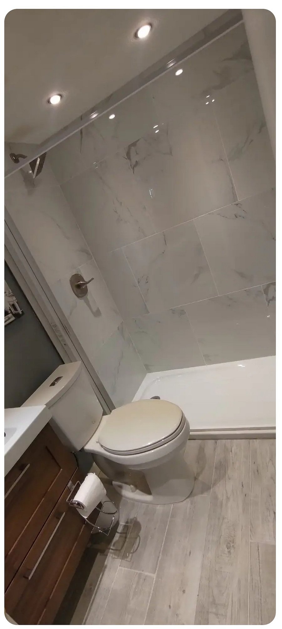Bathroom shower
