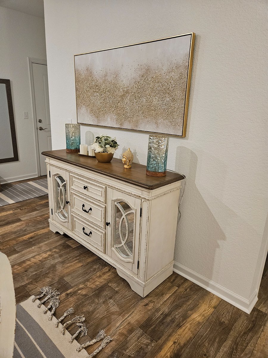 Furnished Finder property 699046_1 photo 3