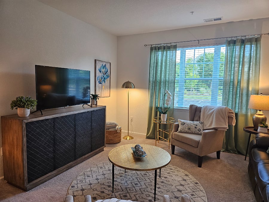 Furnished Finder property 699046_1 photo 13
