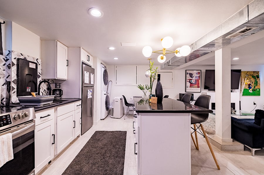 Alberta 1 bedroom apt / Mother in law suite