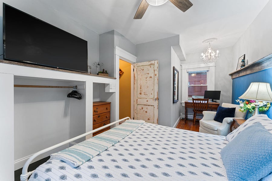 Furnished Finder property 699274_1 photo 11