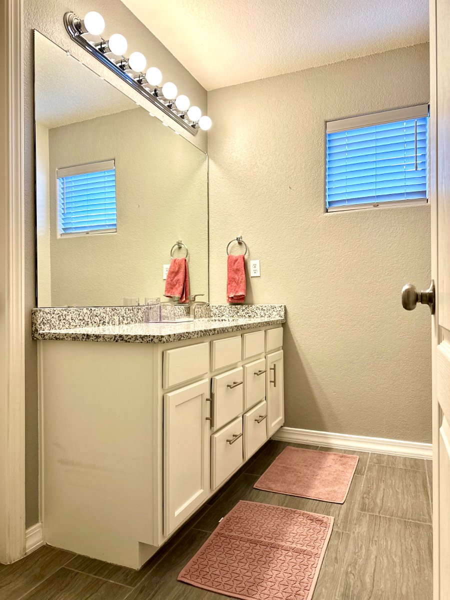 Furnished Finder property 699323_1 photo 16
