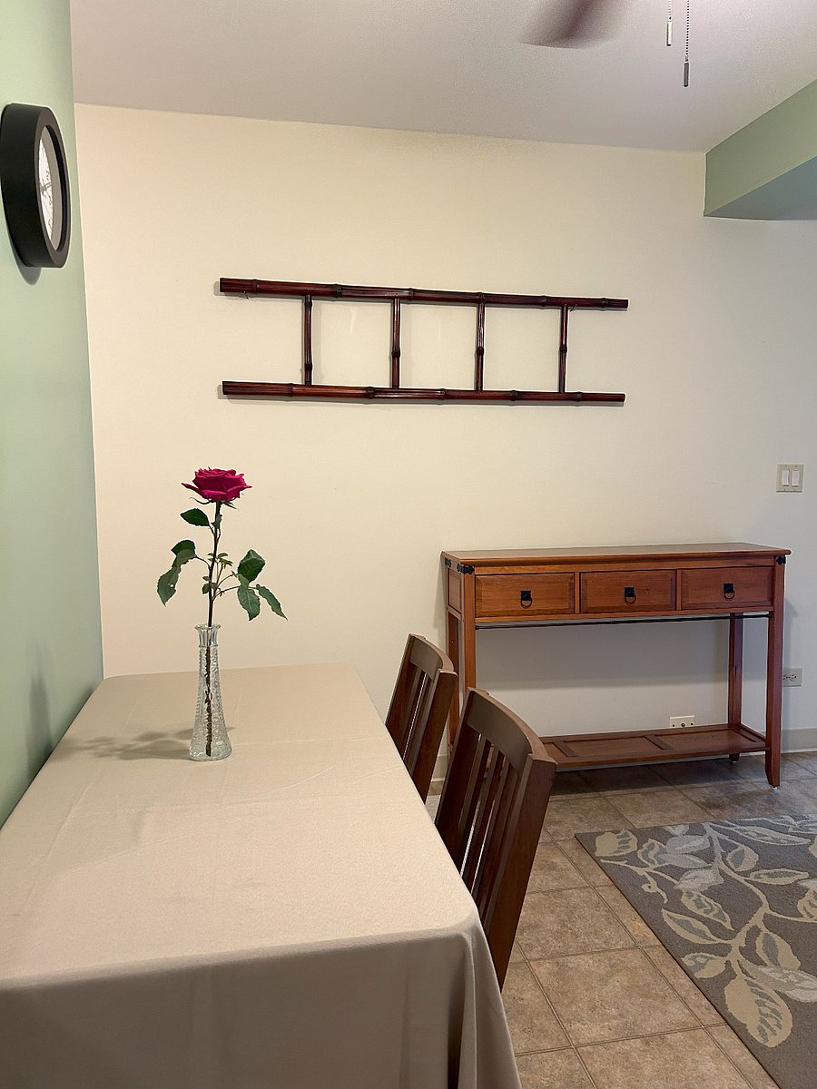 Dining area and entryway