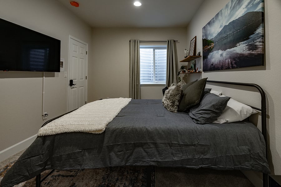 Furnished Finder property 699387_3 photo 2